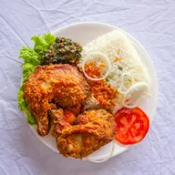 Plate of chicken pilau